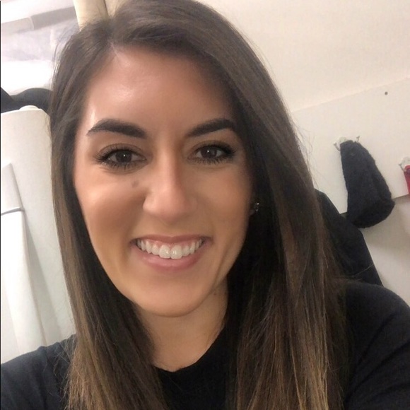 Meet your Posher, Ann - Picture 1 of 1